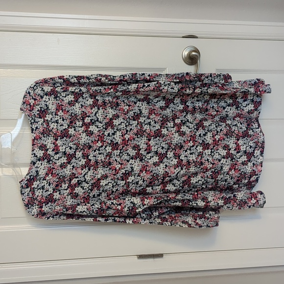 Blair Floral Split V Neck 2X - Picture 5 of 7